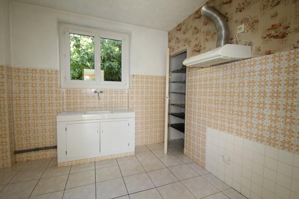 cuisine à équiper...